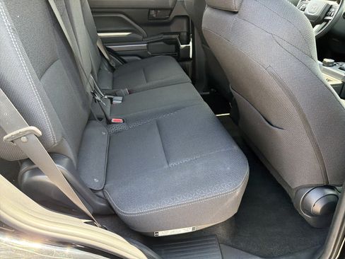 Certified 2025 Toyota 4Runner SR5 AWD/4WD image 27