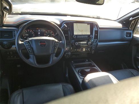 Used 2021 Nissan Titan PRO-4X w/ Pro-4x Convenience Package image 10