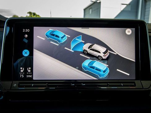 New 2026 Volkswagen Atlas Cross Sport SE image 6