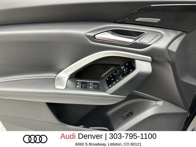 Used 2025 Audi Q5 Premium AWD/4WD image 13