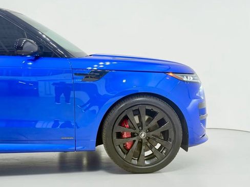 Used 2025 Land Rover Range Rover Sport Autobiography AWD/4WD image 17