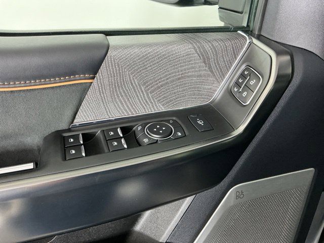 Used 2023 Ford F350 Platinum w/ Tremor Off-Road Package AWD/4WD image 17