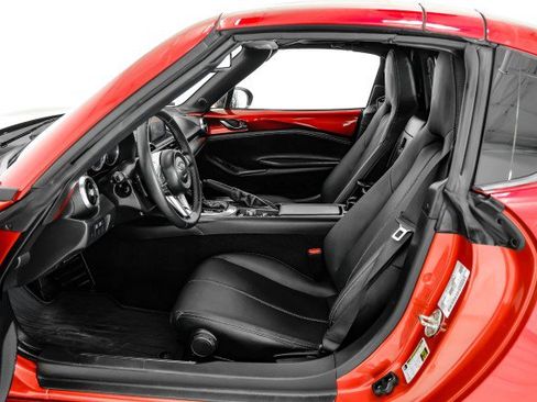 Used 2022 MAZDA MX-5 Miata RF Grand Touring image 29