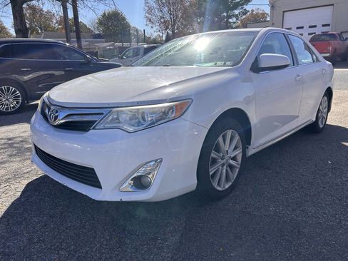 Used 2012 Toyota Camry XLE FWD image 2