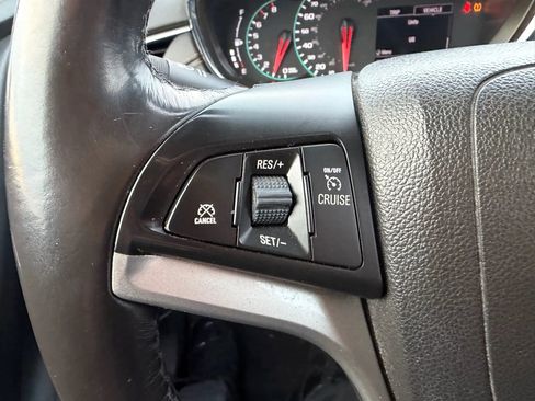 Used 2019 Chevrolet Trax LT w/ Driver Confidence Package AWD/4WD image 19