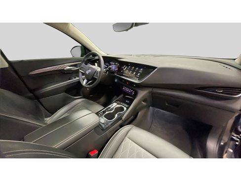 Used 2023 Buick Envision Avenir AWD/4WD image 18