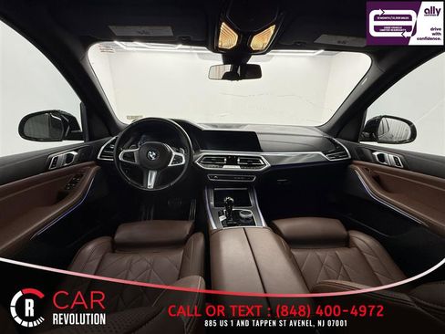 Used 2023 BMW X5 sDrive40i w/ M Sport Package RWD image 9