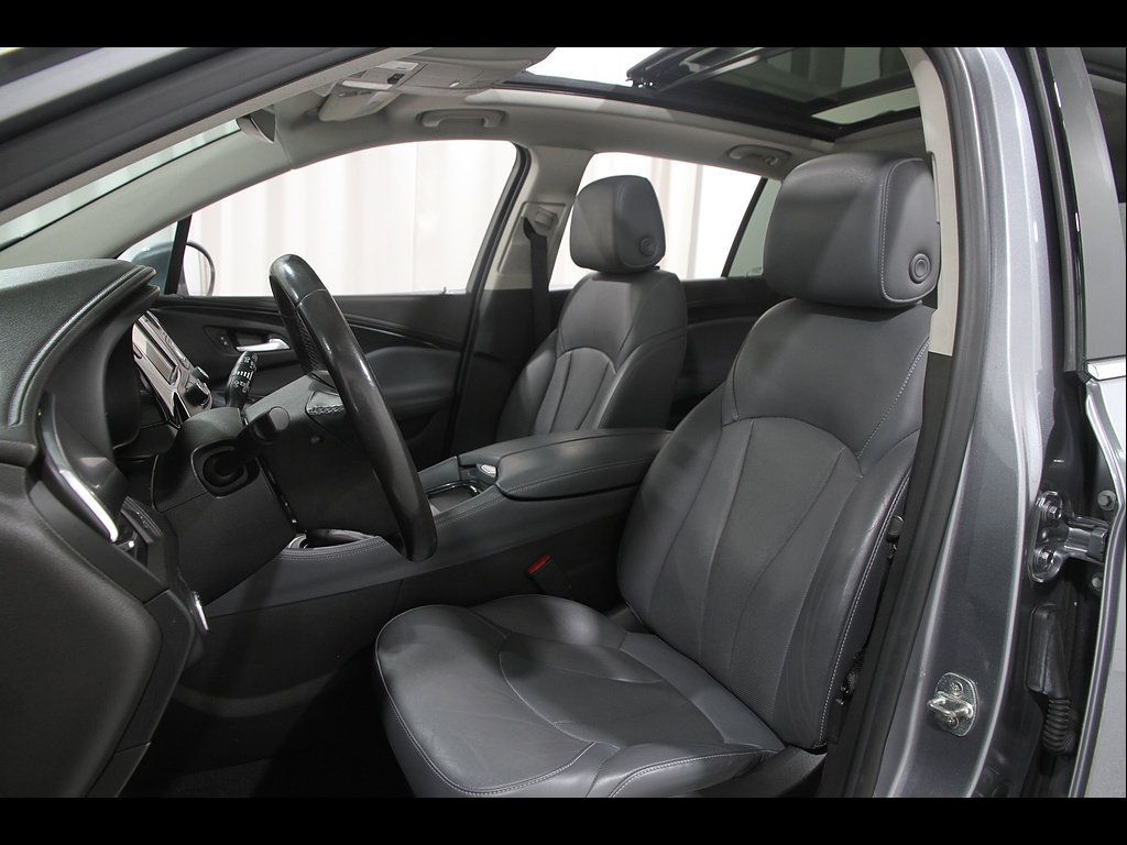 Used 2019 Buick Envision Premium AWD/4WD image 5