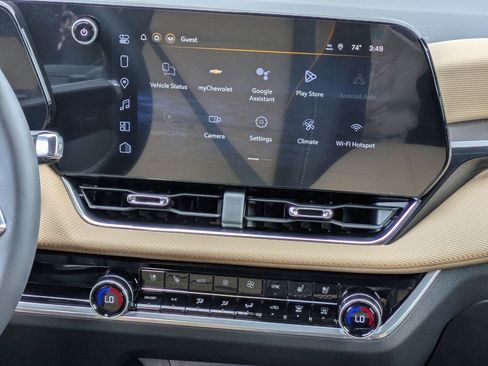 New 2026 Chevrolet Equinox ACTIV w/ Convenience Package III FWD image 20