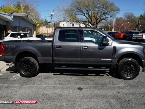 Used 2020 Ford F350 Lariat image 9