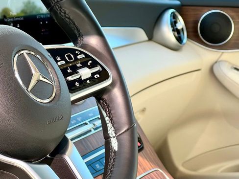 Certified 2022 Mercedes-Benz GLC 300 4MATIC image 36