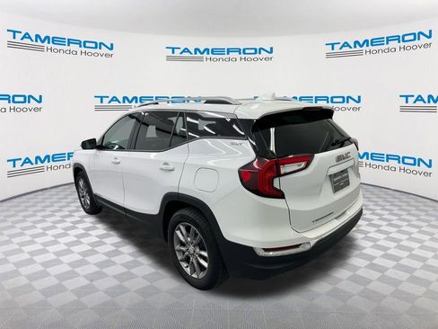 Used 2024 GMC Terrain SLT FWD image 3