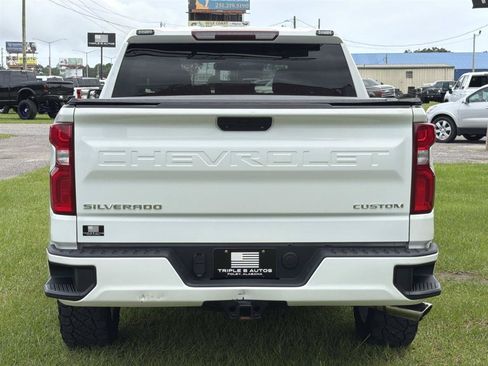 Used 2020 Chevrolet Silverado 1500 Custom w/ Custom Value Package RWD image 6
