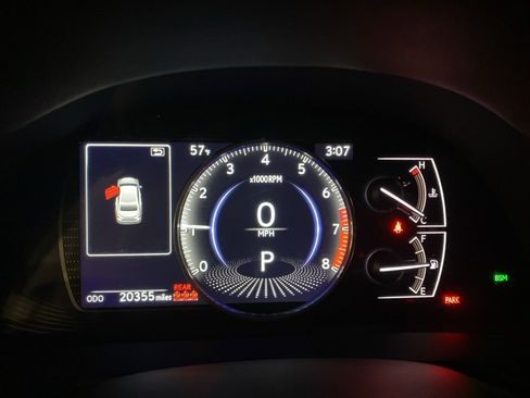 Certified 2024 Lexus ES 350 w/ Premium Package image 17