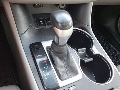 Used 2016 Toyota Highlander XLE image 15