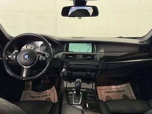 Used 2014 BMW 550i Sedan w/ Executive Package image 25