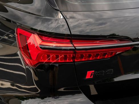 Used 2022 Audi RS 6 AWD/4WD image 20