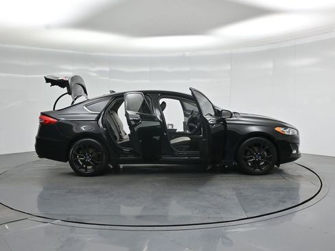 Certified 2020 Ford Fusion SE w/ Equipment Group 151A image 5