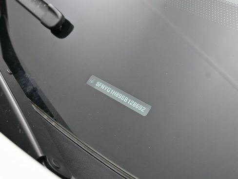 Used 2025 Honda Pilot Elite image 48