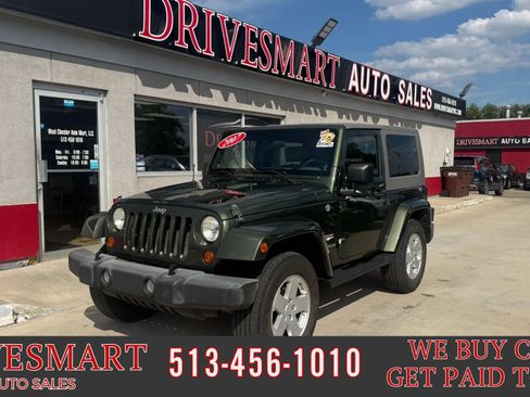 Used 2007 Jeep Wrangler Sahara w/ Dual Top Group AWD/4WD image 1