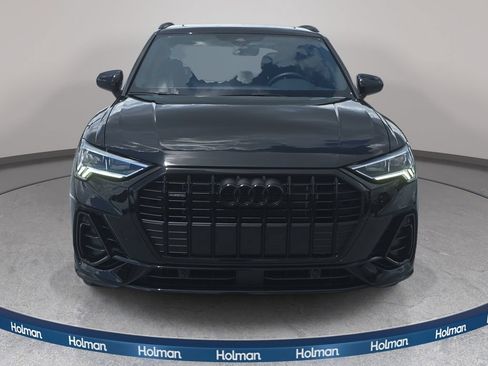 Certified 2025 Audi Q3 2.0T Premium w/ Convenience Package AWD/4WD image 3