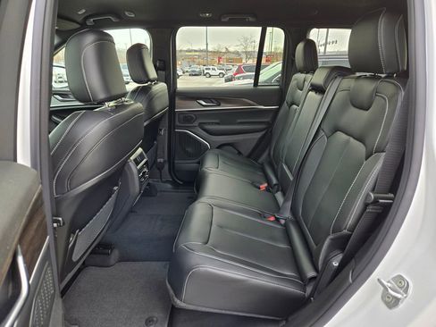 New 2026 Jeep Grand Cherokee Limited AWD/4WD image 25