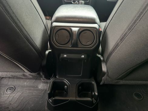 Used 2022 Jeep Gladiator Sport image 24