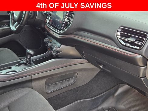 Used 2023 Dodge Durango GT AWD/4WD image 28