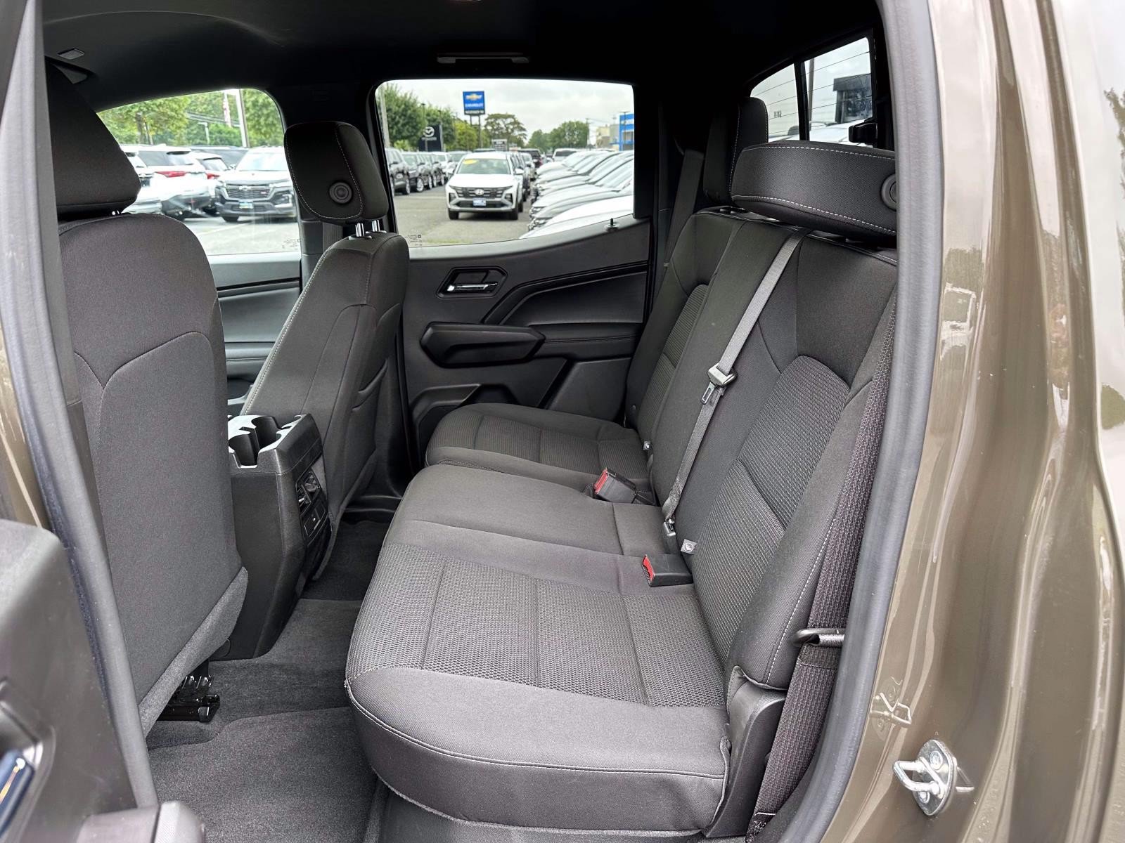 Used 2023 Chevrolet Colorado LT RWD image 12