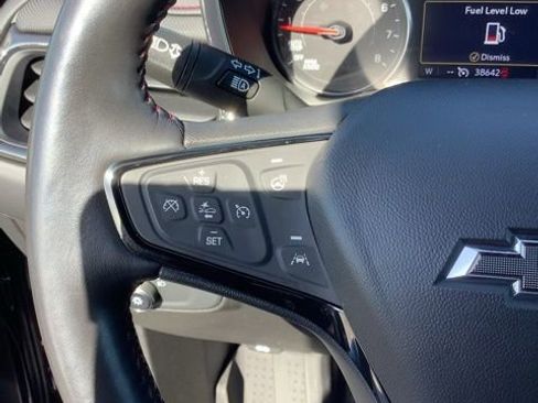 Used 2022 Chevrolet Equinox RS w/ RS Leather Package image 27