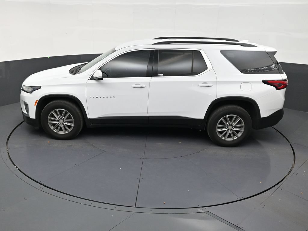 Used 2023 Chevrolet Traverse LT FWD image 13