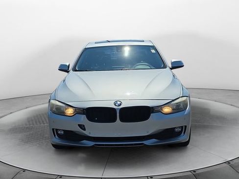Used 2017 BMW 320i Sedan RWD image 8