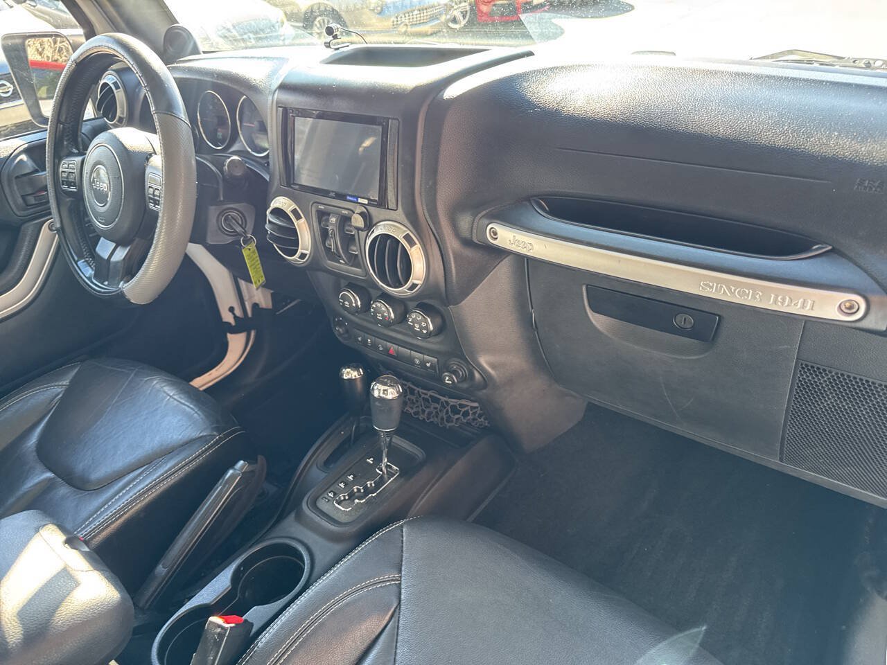 Used 2013 Jeep Wrangler Unlimited Sahara w/ Dual Top Group AWD/4WD image 19