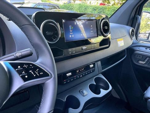 New 2026 Mercedes-Benz Sprinter 2500 image 7