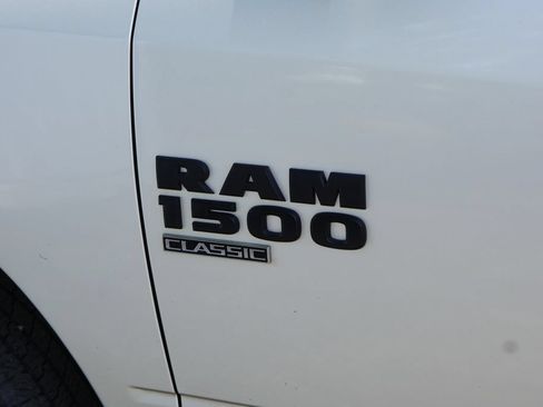 Used 2019 RAM 1500 Express w/ Express Value Package AWD/4WD image 9