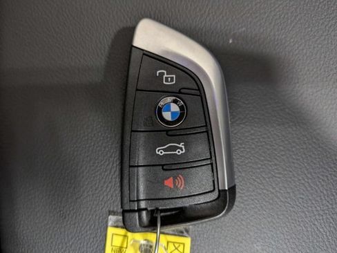 Used 2024 BMW X3 sDrive30i w/ Premium Package w/ZPA RWD image 32