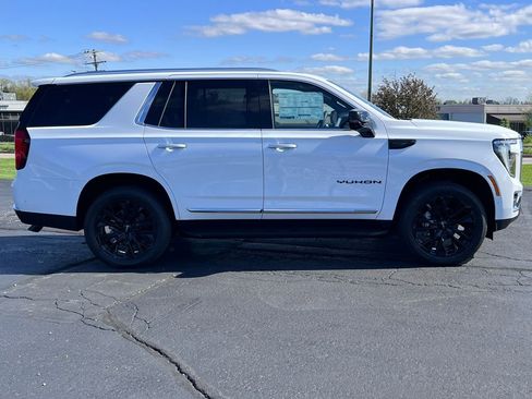 New 2026 GMC Yukon Elevation w/ Elevation Premium Package AWD/4WD image 47