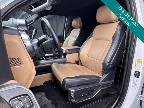 Used 2024 Ford F250 Lariat w/ Sport Appearance Package image 3