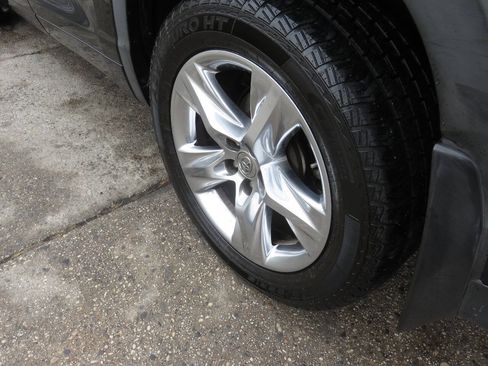Used 2015 Toyota Highlander Limited Platinum AWD/4WD image 37