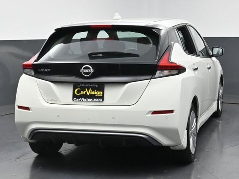 Used 2023 Nissan Leaf S image 4
