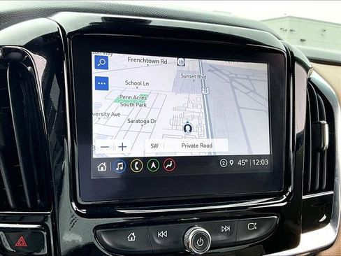 Used 2023 Chevrolet Traverse Premier image 20