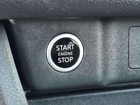 Used 2023 Nissan Rogue S AWD/4WD image 16
