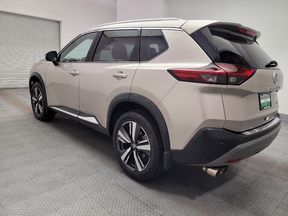 Used 2021 Nissan Rogue SL w/ Premium Package FWD image 5