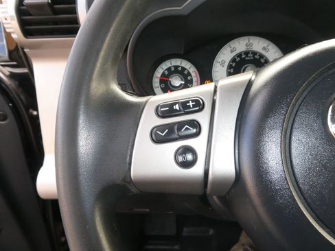 Used 2012 Toyota FJ Cruiser 4WD image 16