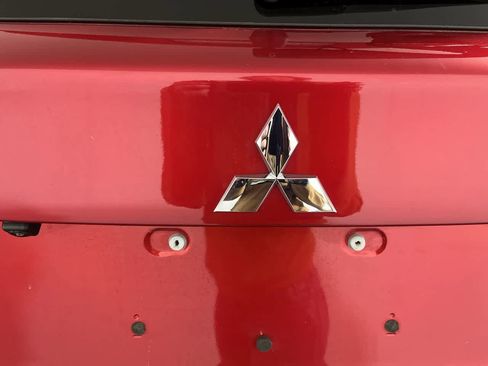 Used 2025 Mitsubishi Outlander Sport LE image 11