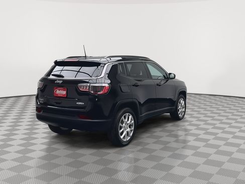 Used 2023 Jeep Compass Latitude AWD/4WD image 36
