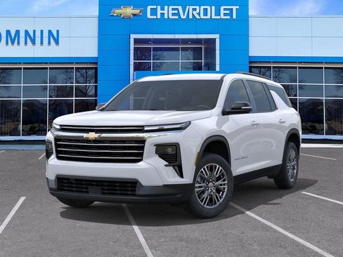 New 2026 Chevrolet Traverse LT image 7