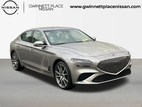 Used 2025 Genesis G70 2.5T image 3