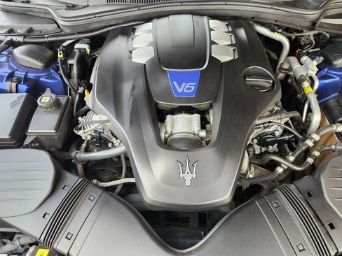 Used 2015 Maserati Ghibli S Q4 AWD/4WD image 34