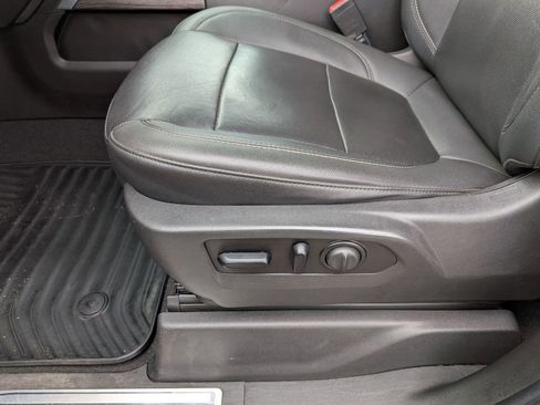 Used 2022 Chevrolet Silverado 3500 LTZ w/ LTZ Plus Package image 15